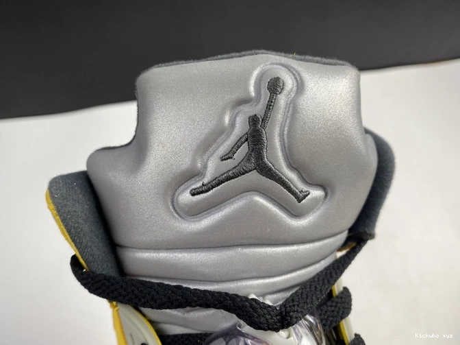 Jordan Retro T23 5 Air 454783-701 Tokyo 0626